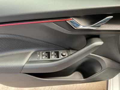 Skoda Kamiq Monte-Carlo+DSG+RearView+LED+Navi (2025) - Foto 14