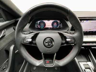 Skoda Octavia RS+DSG+AHK+HEAD-UP+LED+NAVI (2023) - Foto 10