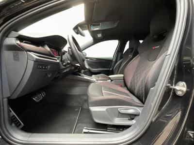 Skoda Octavia RS+DSG+DCC+LM19+P.Confort-Premium+360° (2025) - Foto 9