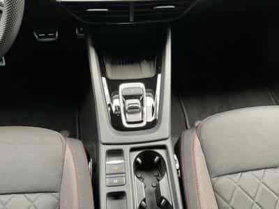 Skoda Octavia RS+DSG+DCC+LM19+P.Confort-Premium+360° (2025) - Foto 12
