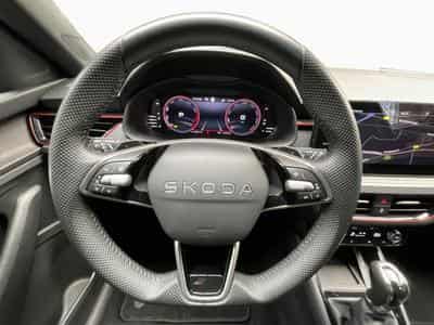 Skoda Kamiq Monte-Carlo+DSG+RearView+P.Simply-Clever+ (2025) - Foto 10