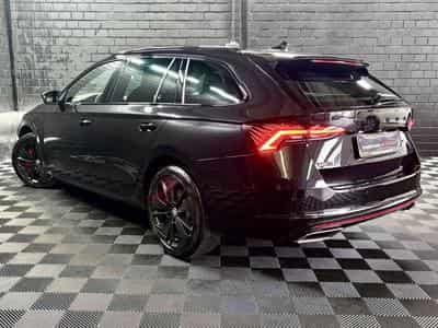 Skoda Octavia RS iV Combi PHEV 245 CV *MATRIX* *360°* HUD * CANTON * (2023) - Foto 4