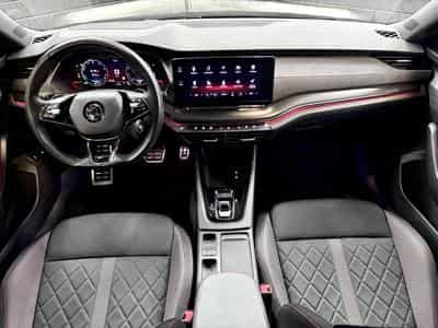 Skoda Octavia RS iV Combi PHEV 245 CV *MATRIX* *360°* HUD * CANTON * (2023) - Foto 9