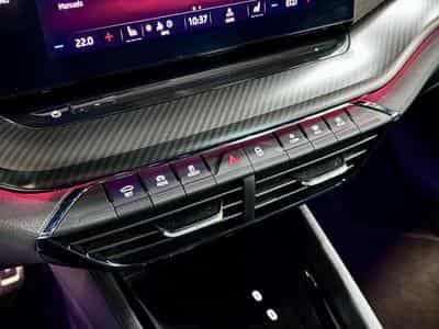 Skoda Octavia RS iV Combi PHEV 245 CV *MATRIX* *360°* HUD * CANTON * (2023) - Foto 11