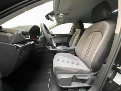Seat Leon FR+P.Confort+Connectivity-Box+Full-Link+P,Rangement (2023) - Foto 9