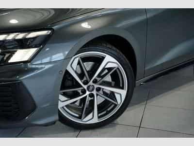Audi S3 q. Limousine 2.H *19 *ACC*Matrix*B&O*Schale (2022) - Foto 3