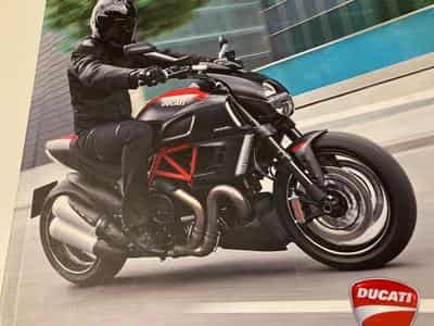 Ducati Diavel Red carbon (2011) - Foto 5