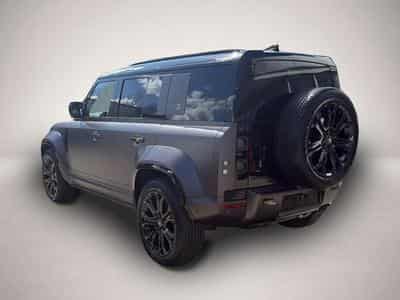 Land-Rover Defender (2026) - Photo 6