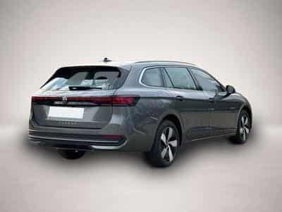 VW Passat (2025) - Photo 3