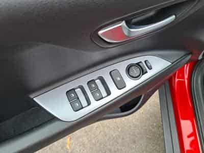 Kia Stonic GT LINE 1.0T 120 ISG MHEV 7DCT (2022) - Photo 10