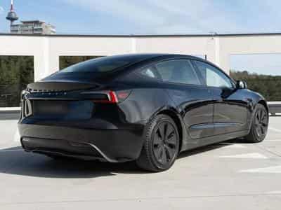 Tesla Model 3 HIGHLAND PREMIUM RWD - GARANTIE 2032 (2024) - Photo 2