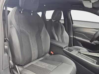 Peugeot 308 1.2 Hybrid e-DSC6 145 GT (2026) - Photo 14
