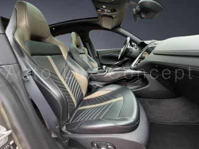 Aston-Martin DBX 707 (2022) - Photo 10