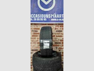 Jantes Alu + pneus Bmw 530 245/45 R18 100T (2026) - Photo 1