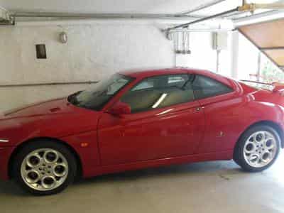 Alfa-Romeo GTV 3 litres v6 busso 24 soupapes (2003) - Photo 1