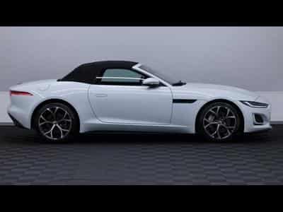 Jaguar F-Type P300 R-Dynamic RWD Convertible (2022) - Photo 12