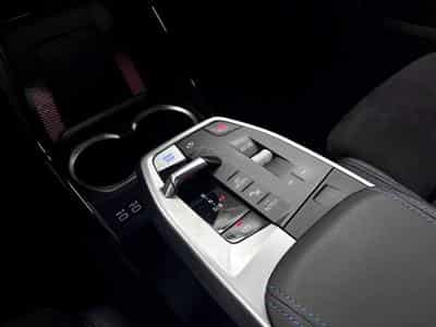 BMW iX1 BEV 67KWH XDRIVE30 313 CV 4WD AUTO M-Sport (2023) - Foto 15
