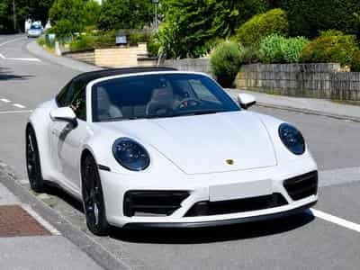 Porsche 911 TARGA GTS (2024) - Photo 1