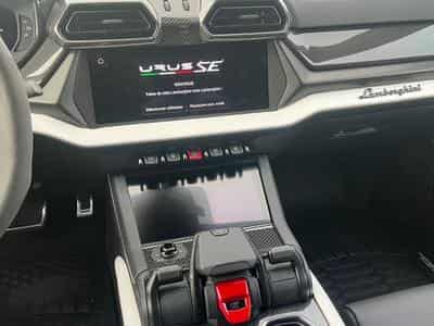Lamborghini Urus (2025) - Photo 10