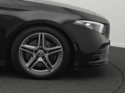 Mercedes A 220 d AMG-Line LED+Kamera+MBUX (2025) - Foto 8