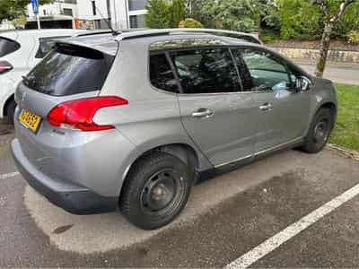 Peugeot 2008 Allure (2016) - Photo 8
