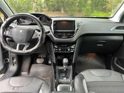 Peugeot 2008 Allure (2016) - Photo 3