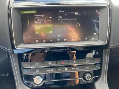 Jaguar F-Pace F-Pace 20d Aut. R-Sport (2019) - Photo 12