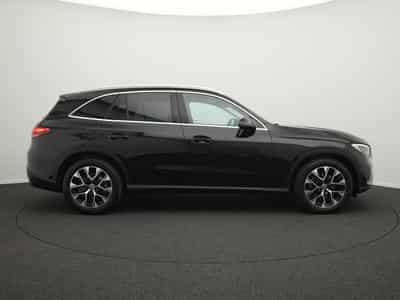Mercedes GLC 220 d 4M Avantgarde LED+Kamera+EasyPack+Memo (2025) - Foto 5