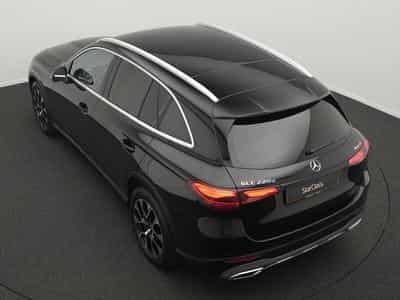 Mercedes GLC 220 d 4M Avantgarde LED+Kamera+EasyPack+Memo (2025) - Foto 13