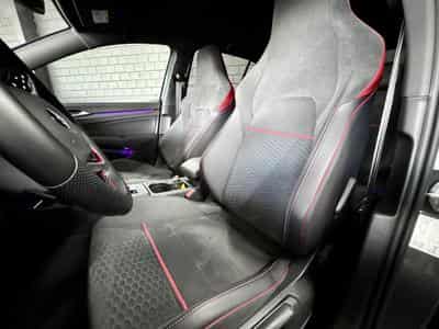 VW Golf GTI Clubsport 2.0 TSI 300 CV DSG7 *CARPLAY* (2022) - Foto 7
