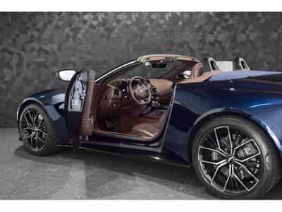Aston-Martin V8 Vantage ROADSTER - Ultramarine Black (2022) - Photo 14