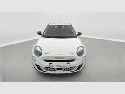 Fiat 600 1.2 Hybrid 136cv DCT Icone NAVI / FULL LED / KEYLESS / CAM (2025) - Foto 4