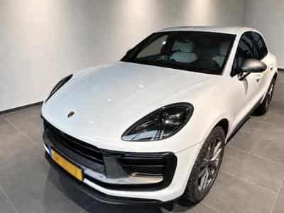 Porsche Macan T MY24 (2023) - Photo 1