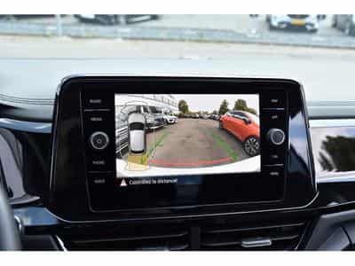 VW T-Roc 1.5 TSI R-Line DSG PANO TRAVEL SIDE CAM PARK ATT RMQ 1° MAIN (2024) - Foto 15
