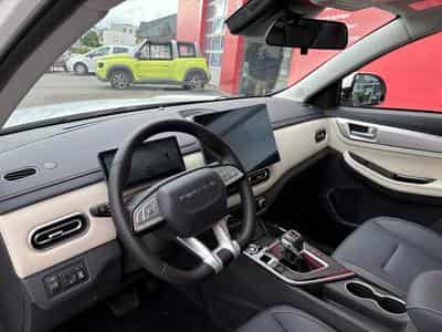 Forthing T5 1.5 TURBO AUTO FULL OPTIONS (2026) - Photo 11