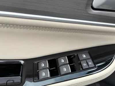 Forthing T5 1.5 TURBO AUTO FULL OPTIONS (2026) - Photo 10