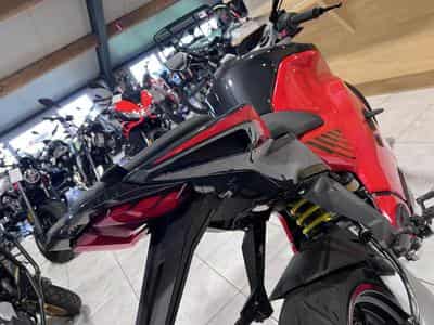 Ultraviolette F77 Mach 2 Recon Turbo Red (2026) - Photo 5