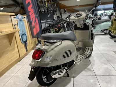 Vespa GTS Classica (2026) - Photo 3