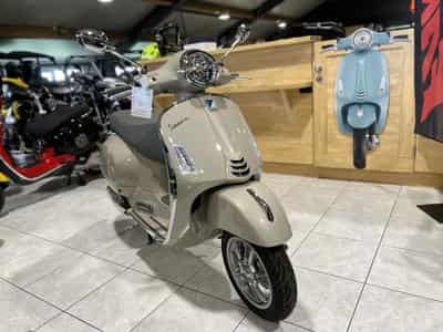 Vespa GTS Classica (2026) - Photo 6