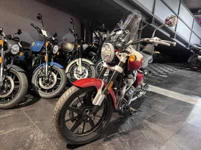 Royal Enfield Meteor Rouge Celestial (2026) - Photo 2