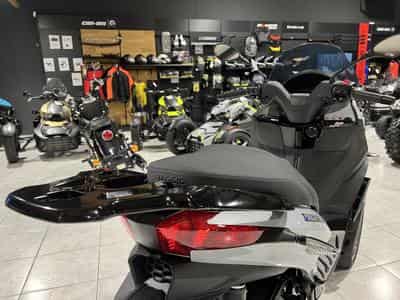 Piaggio MP3 310 (2026) - Photo 5