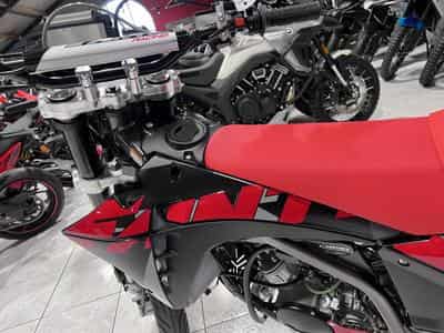 Fantic Motard PERFORMANCE 2T (2026) - Foto 6