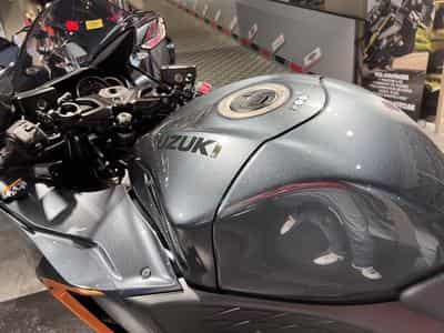 Suzuki Hayabusa 1300 (2026) - Photo 6