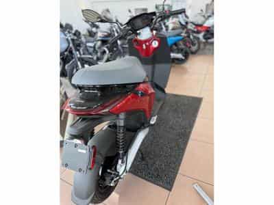 Piaggio C-Max + (2026) - Photo 2