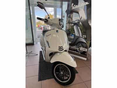 Vespa GTS Super 310 (2026) - Photo 1
