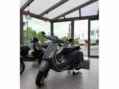 Vespa Primavera OFFICINA 8 (2026) - Photo 1