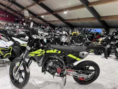 Fantic Motard PERFORMANCE 2T (2026) - Foto 4
