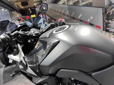 Suzuki GSX-8R (2026) - Photo 6