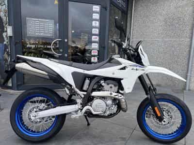 Suzuki DR-Z 400 Supermotard (2026) - Photo 1