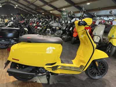Lambretta V-125 Special (2026) - Photo 1